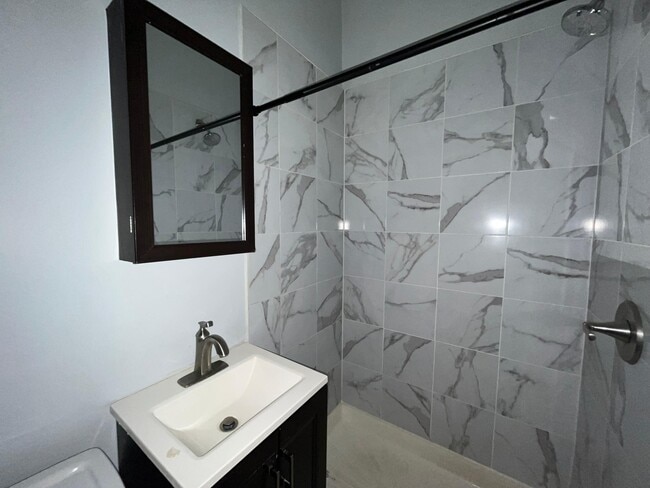 Photo - 19 Jewett Ave Unit 1R