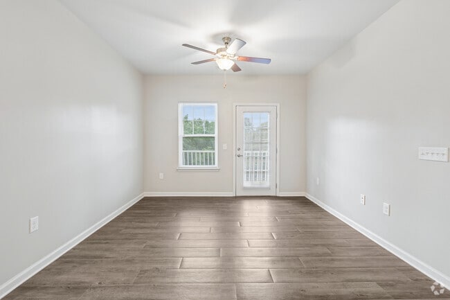 3BR, 2BA - 1,297SF - Living Room