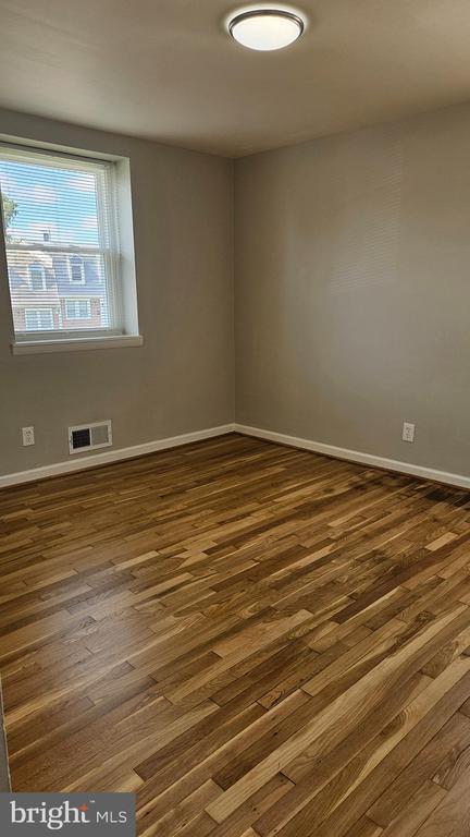 Photo - 2015 Dineen Dr