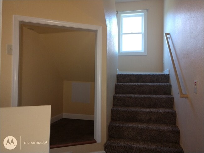 Building Photo - 1527 South 10th Street Rental