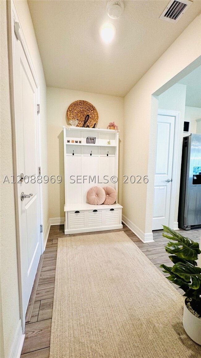 3117 Buttonwood Ct