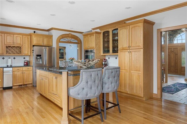 Photo - 222 Channel View