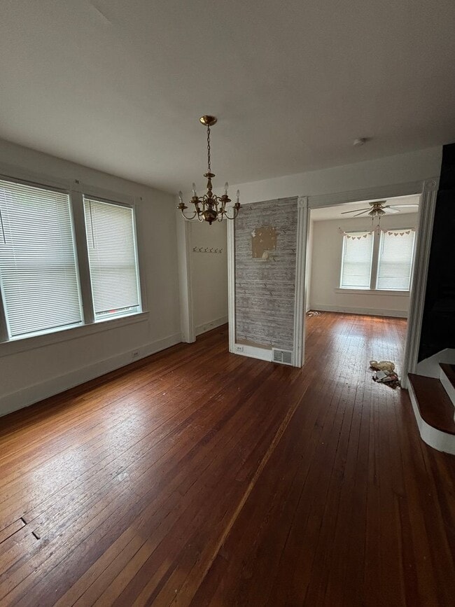 Photo - 4 Bedroom 2 bath ready Immediately