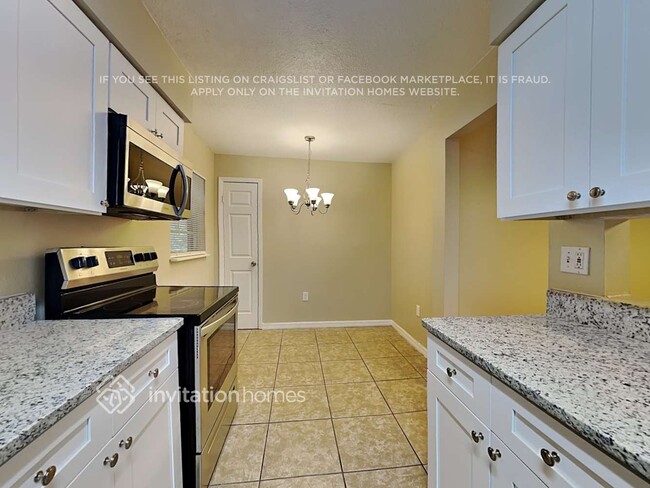 3801 Dovehollow Dr