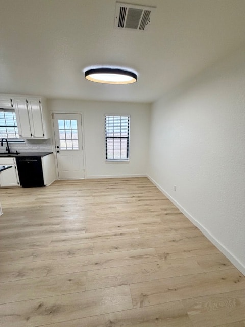 Photo - 689 Birdie Ln