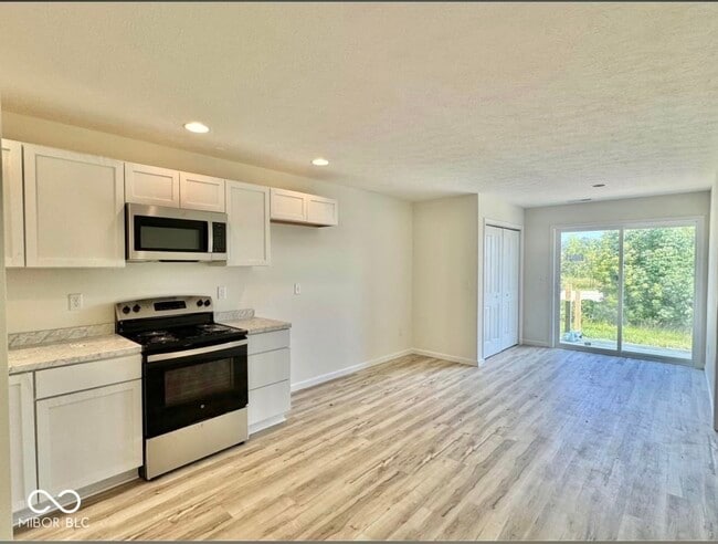 Photo - 1054 Ave E St