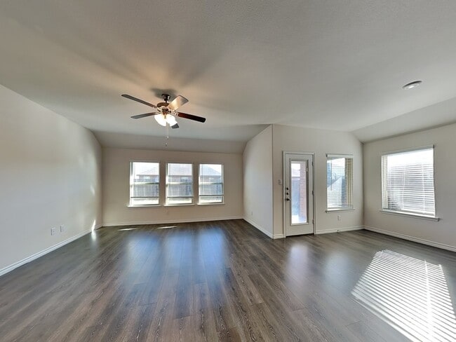 Photo - 148 Whitetail Wy