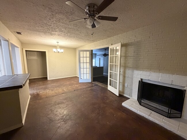 Photo - 2818 41st St