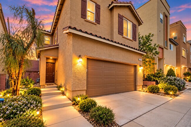 3819 Total Eclipse St