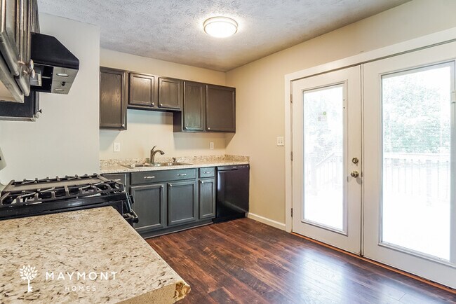 Photo - 2213 Lisa Ann Drive