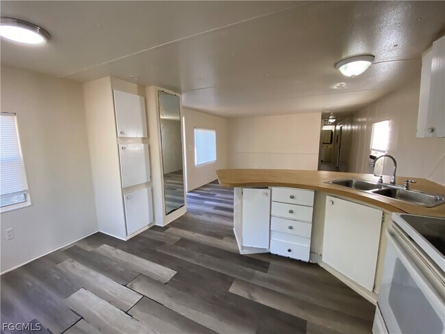 Photo - 7535 McDaniel Dr