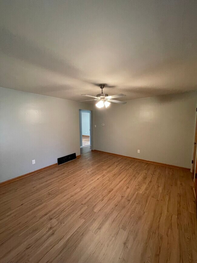 69 Sunnyside Ln Townhome Townhome Rental in Columbus OH