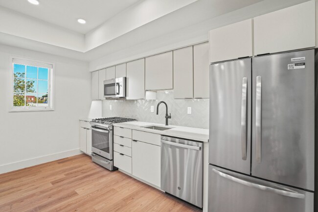 Photo - 716 L St SE Unidad 403