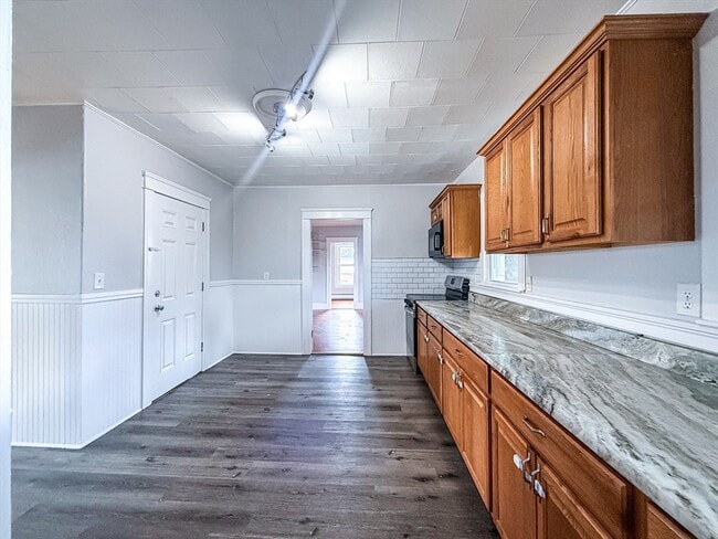 Photo - 18 Ellsworth St Unit 3