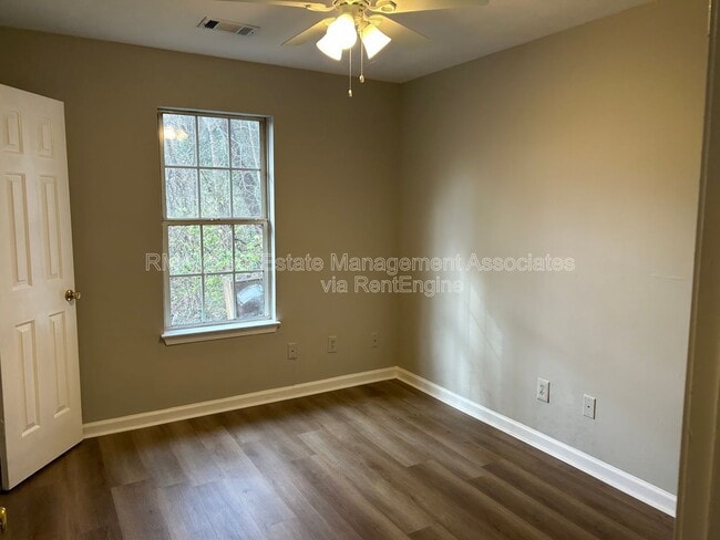 Photo - 819 E Solomon St