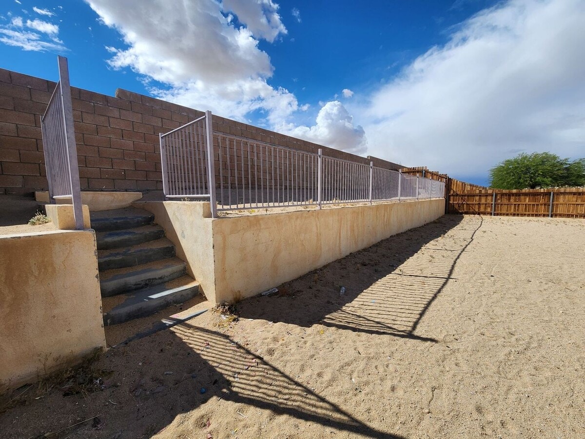 Photo - Beautiful 3 Bedroom 2 Bath!