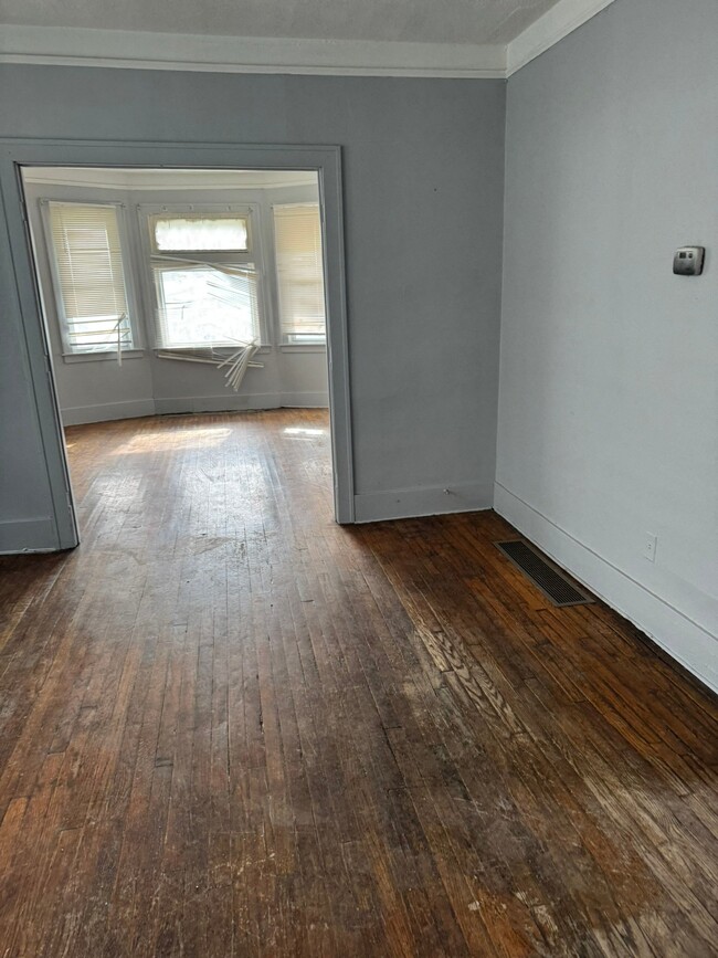 Photo - 5378 Maxwell Ave Unit 5378