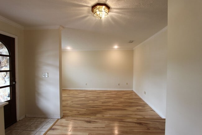 Photo - 4 Bedroom/2 Bath/2 Car Garage