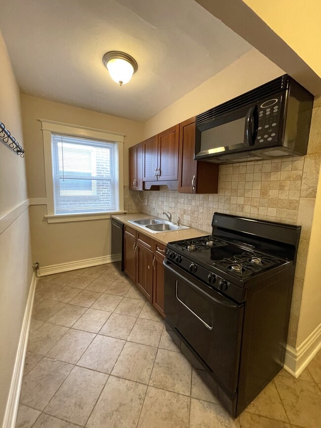 Photo - 6433 Alamo Ave Unit 2W