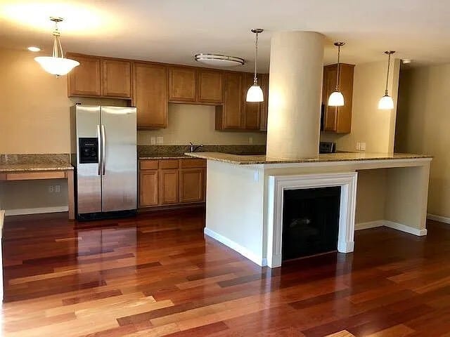 Building Photo - 300 Glenwood Cir Unit 299 Rental