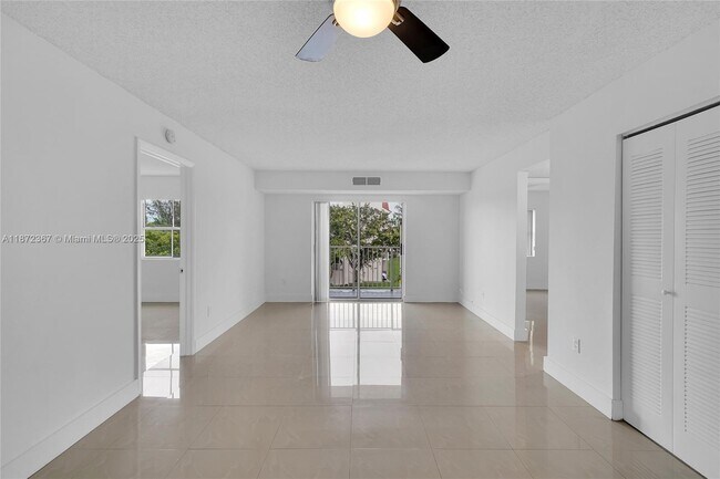 Photo - 8260 SW 210th St Unit 201