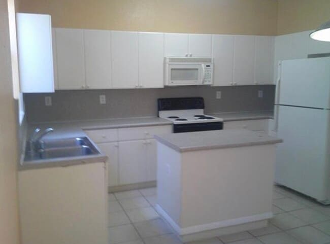 Photo - 3808 Shoma Dr