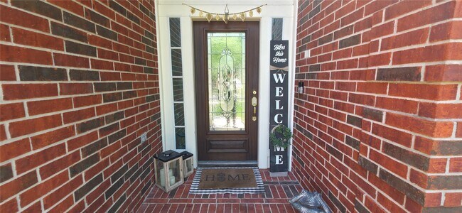 Photo - 16419 Red Crest Dr