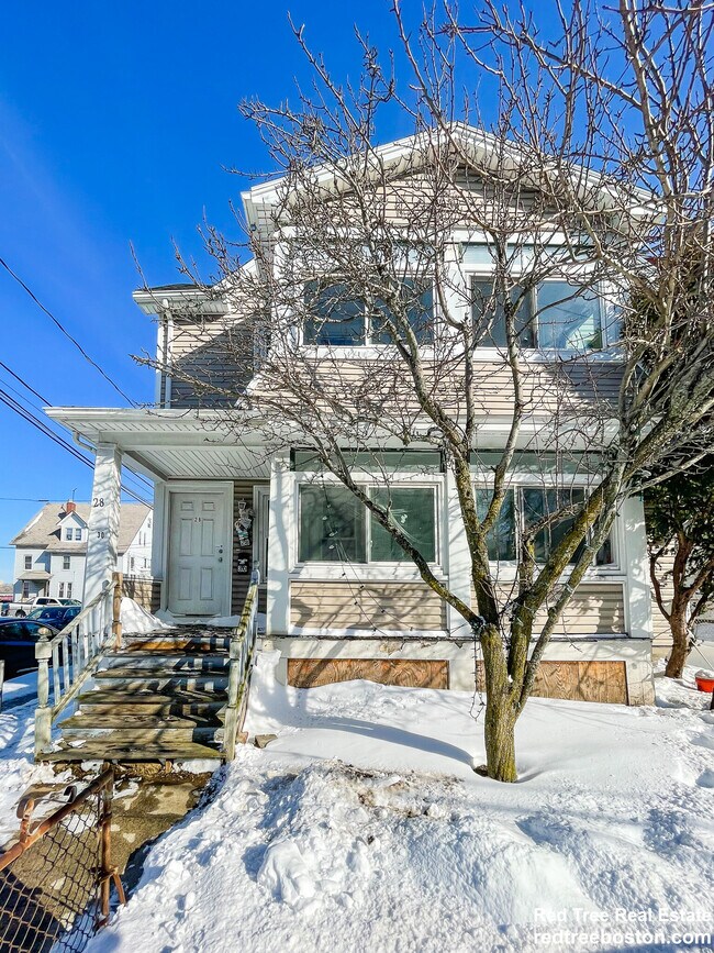 Photo - 28 Linden St Condo Unit 5-bed 2-bath Linden