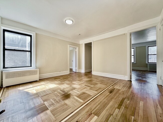 Building Photo - 536 Fort Washington Ave Rental