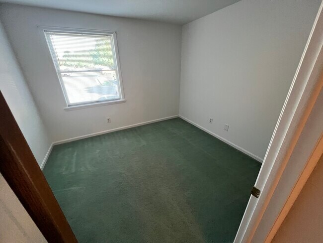 Photo - 500 Chapel Ct Unit 101