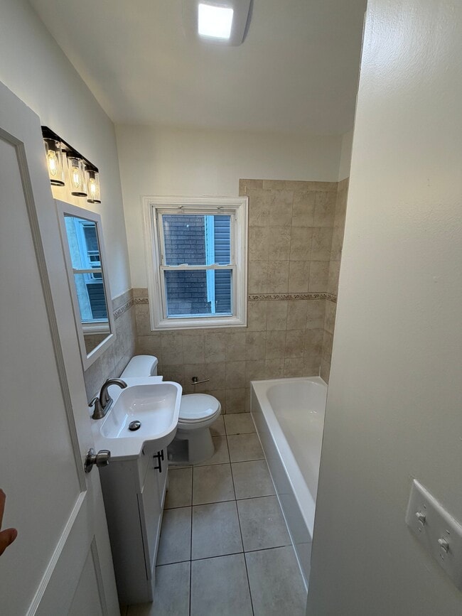Photo - 10 Glennon Pl Unit 1