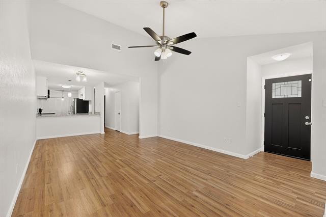 Photo - 1940 Abshire Ln