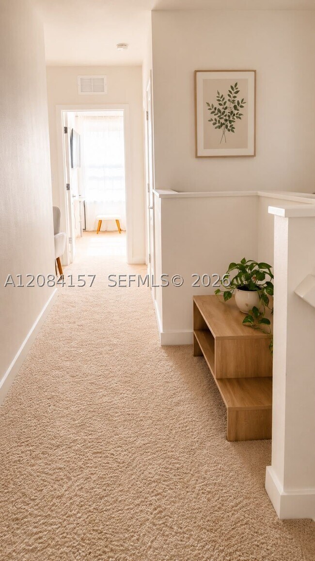 137 NE 14th Ave