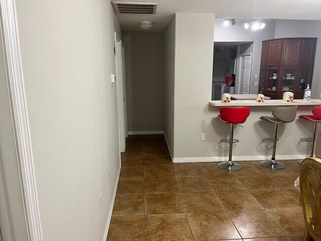 528 Anise Ct