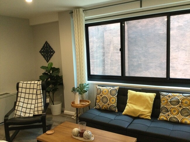 Building Photo - 1601 18th St NW Unit 210 Rental