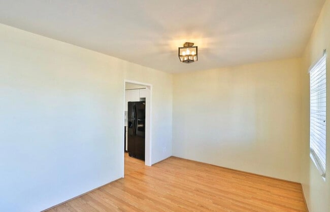 Photo - 2421 W Anderson Ave