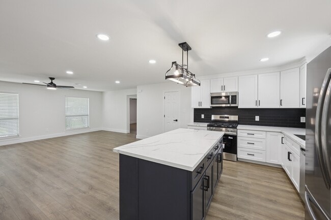 Photo - 5475 Sunbury Dr