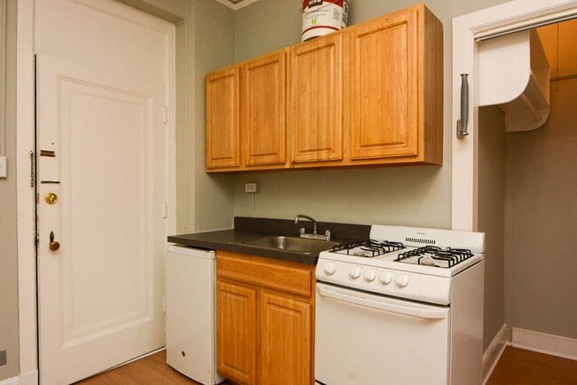 Photo - 3836 N Fremont St Unit 114