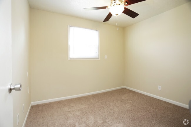 2 BR, 1 BA - second bedroom