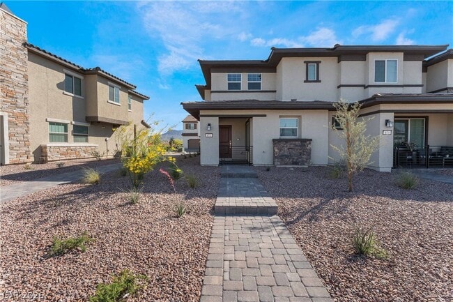 Photo - 871 Watford Pl