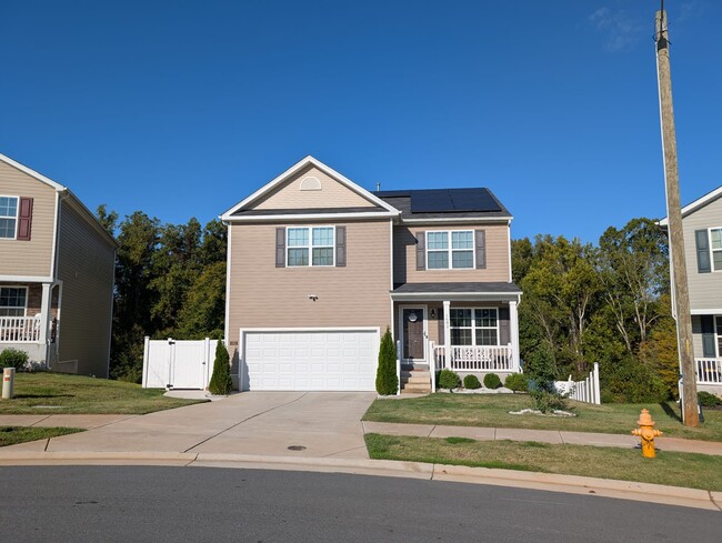 Front of the house. - 1682 Weatherend Dr House