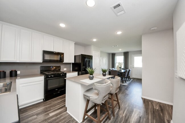 Photo - 5735 Prairie Chapel Rd