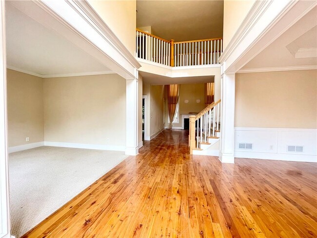 Photo - 555 Vinings Springs Dr SE