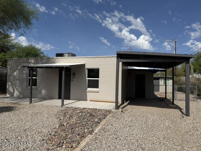 Building Photo - 1431 E Adelaide Dr
