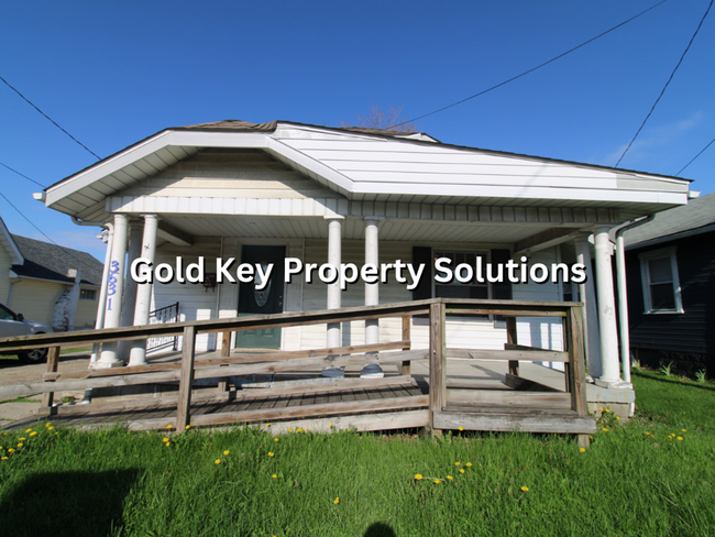 Beautifully Updated 2 BR 1 BA House with B... - Beautifully Updated 2 BR 1 BA House with B...