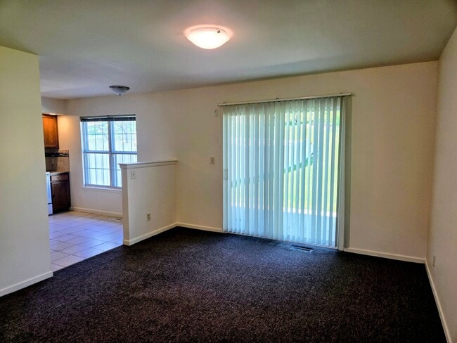 Photo - 1415 Robert St