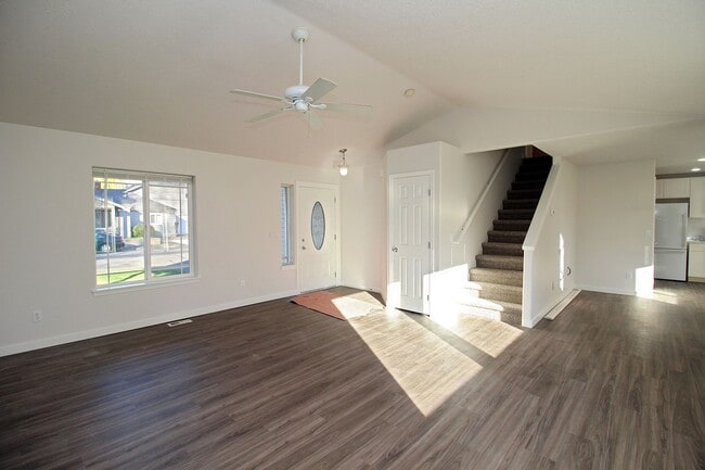 Photo - 1630 SE 4th St