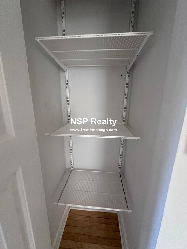Photo - 733 Elm St Unit 304