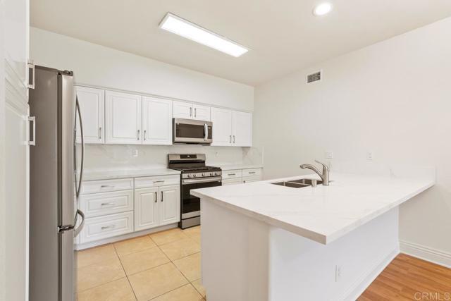 Photo - 12368 Carmel Country Rd Unidad D207