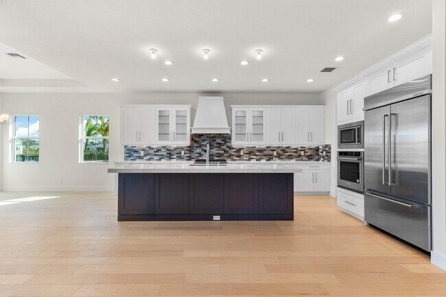 Photo - 9237 Crestview Cir